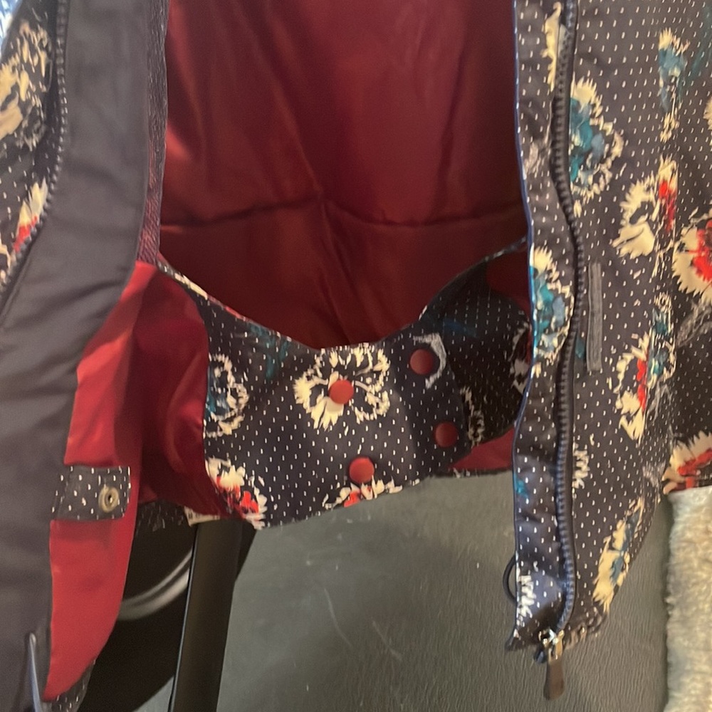 Roxy Ski Jacket Womens Size Medium - image 3